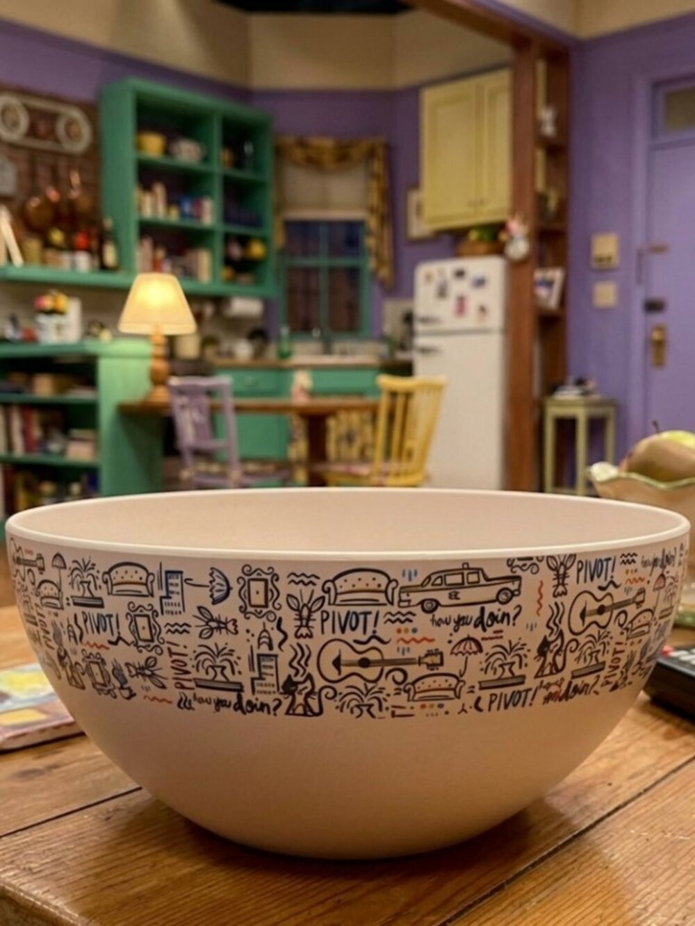 FRIENDS TV Show Large Bowl Popcorn For Mixing Serving Popcorn Rare Melamine